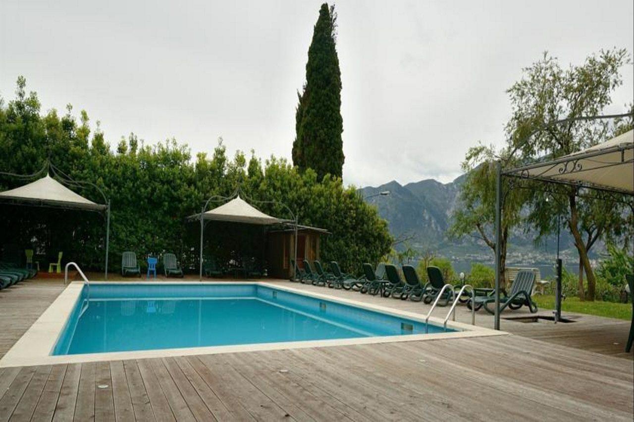 Hotel Sole Μαλτσεζίνε Εξωτερικό φωτογραφία