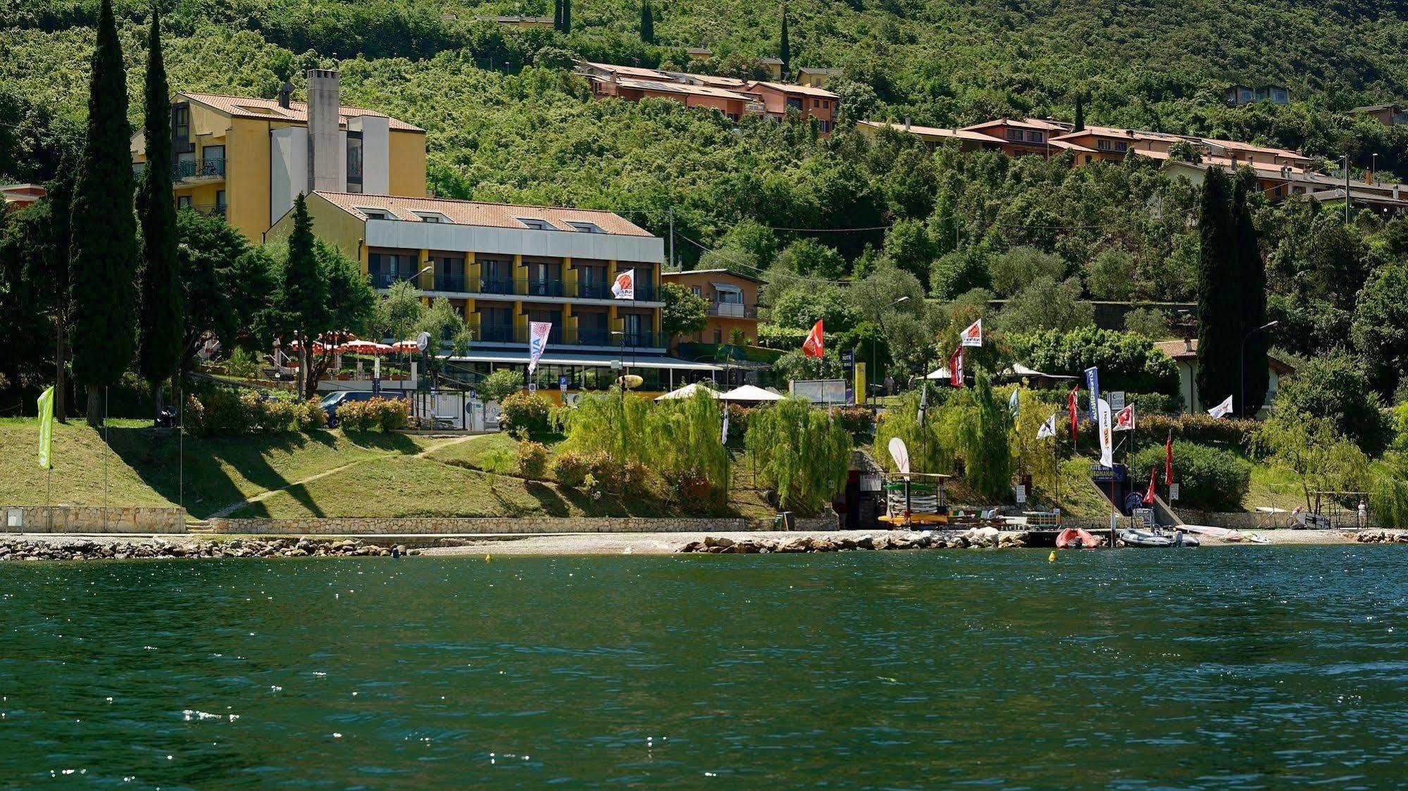 Hotel Sole Μαλτσεζίνε Εξωτερικό φωτογραφία